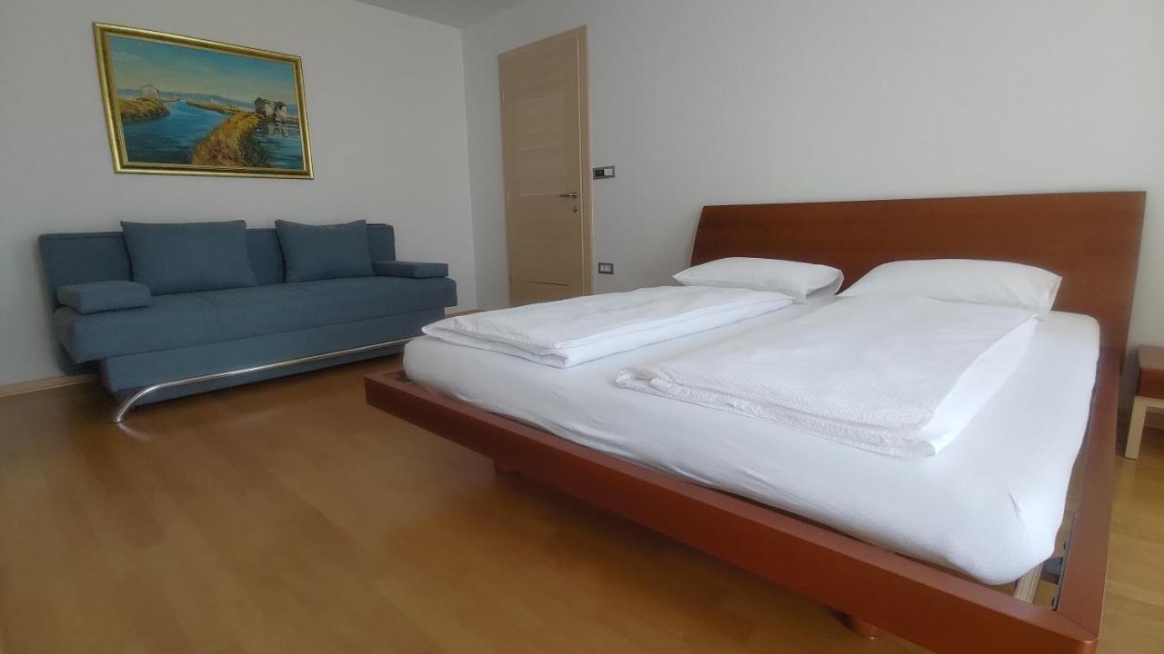 Apartmaji Palea Izola Eksteriør bilde